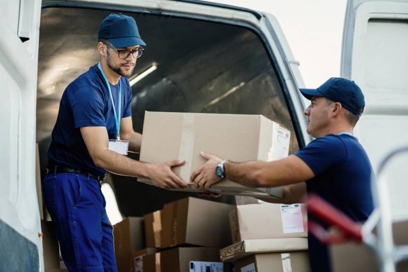 Simplifying Large Order Fulfillment With LynxERP's Multi-Shipment Support